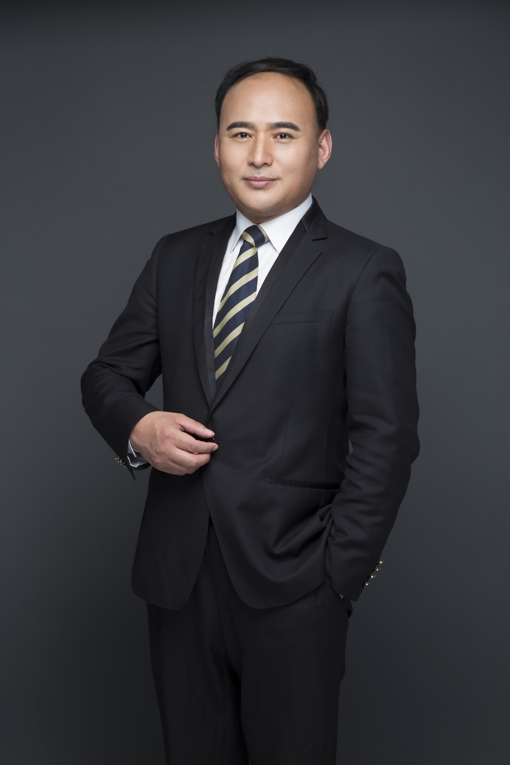 何繁茁 联合创始人 & 首席运营官